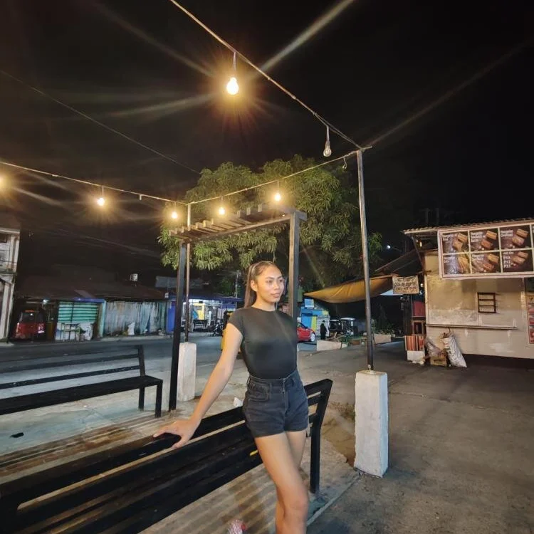 kylieEmparado's Offline XXX Chat