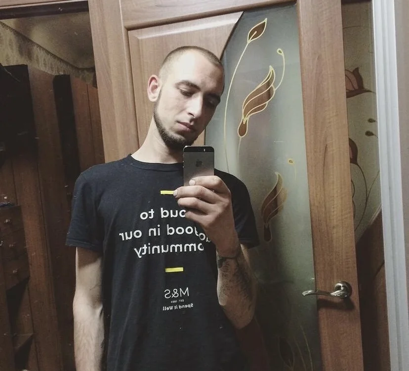av_vshow's Offline Chat Room