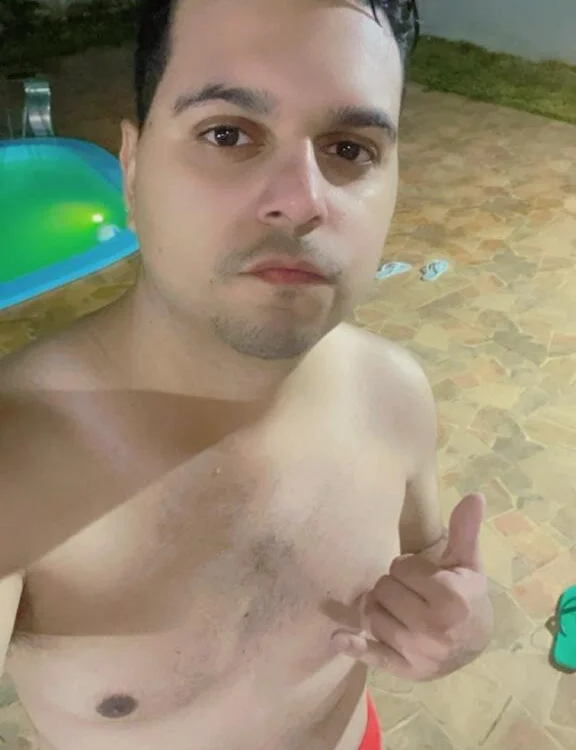 VinhoRox's Offline Chat Room