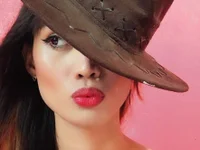 QueenSoreal Chat XXX live