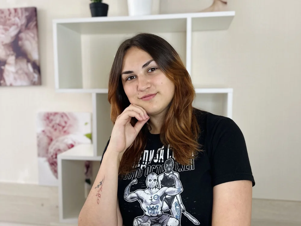 DollyBready's Offline Chat Room