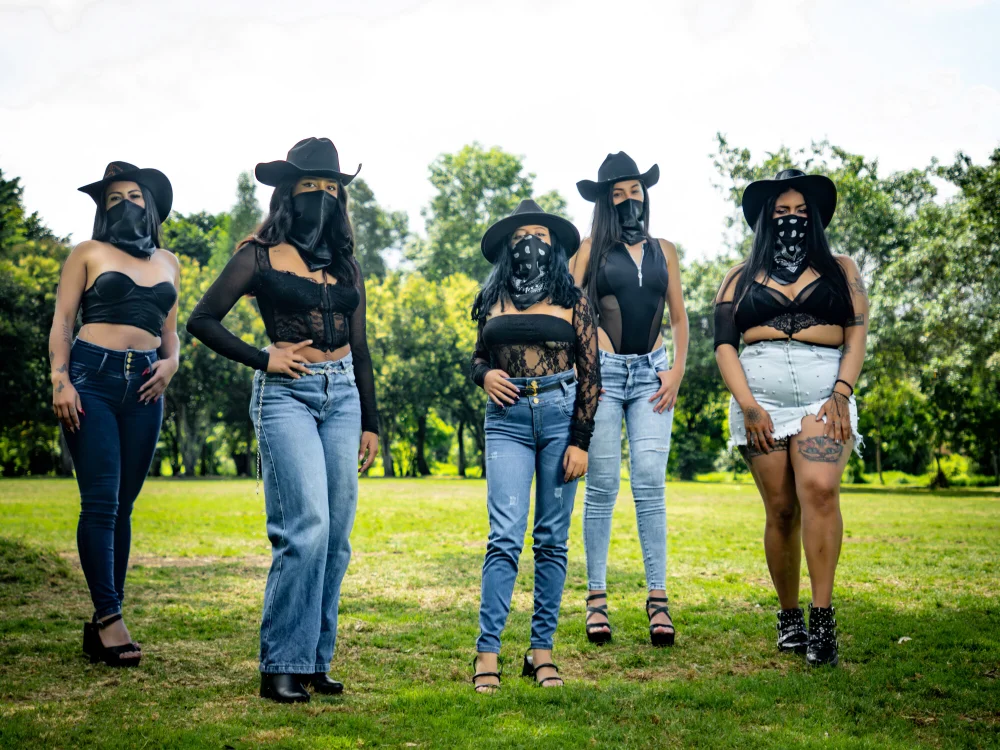 ElJardinEspanol's Offline XXX Chat