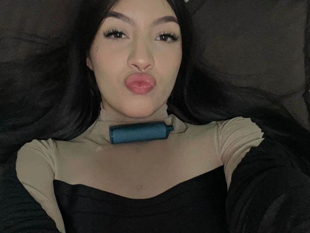karla_lope offline chatrum