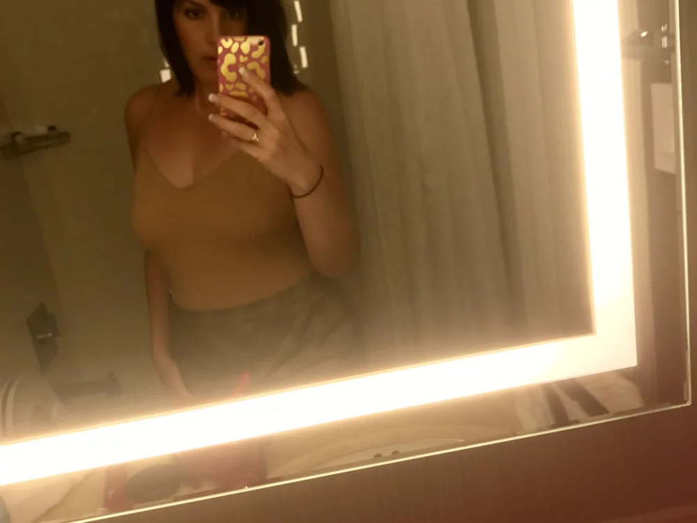 divineshannon's Offline XXX Chat