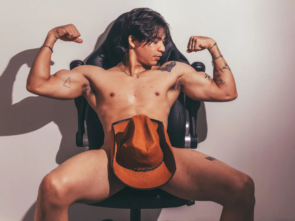 toji_luxxerのオフラインXXXチャット