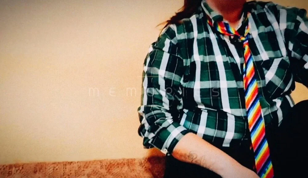 monilovestrip – Offline XXX chat