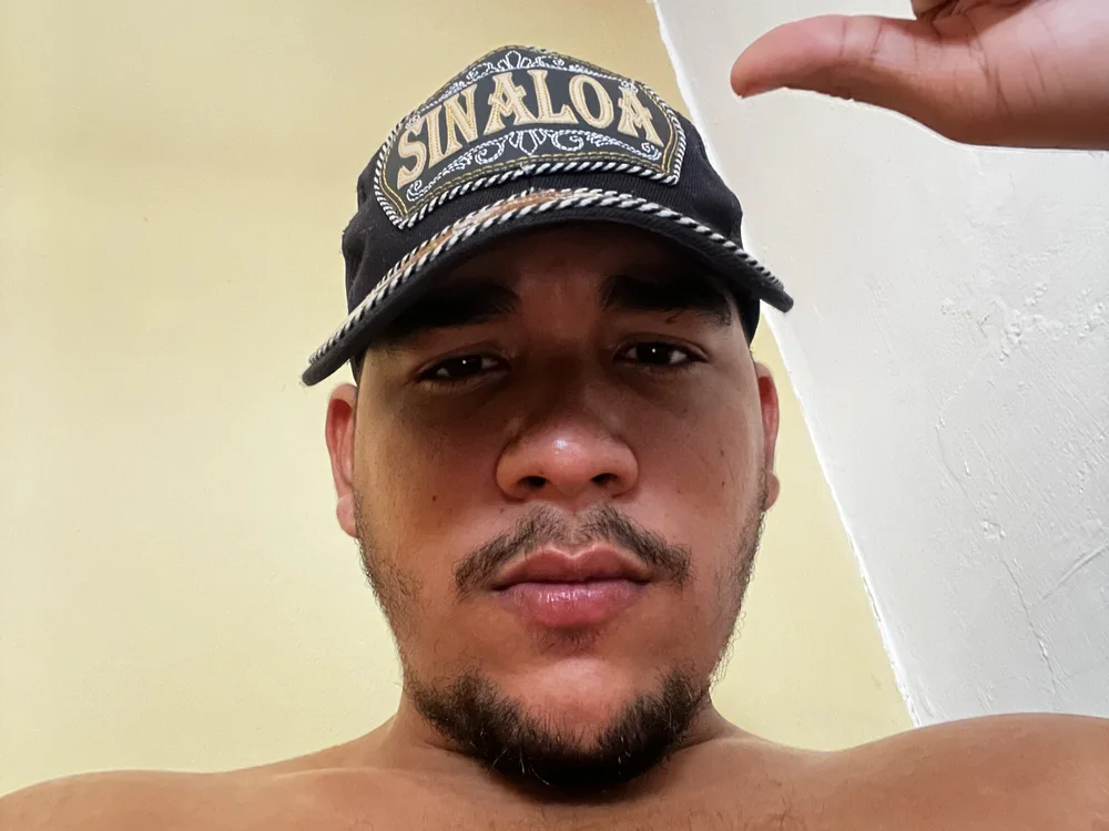 boyfamily Chat XXX offline