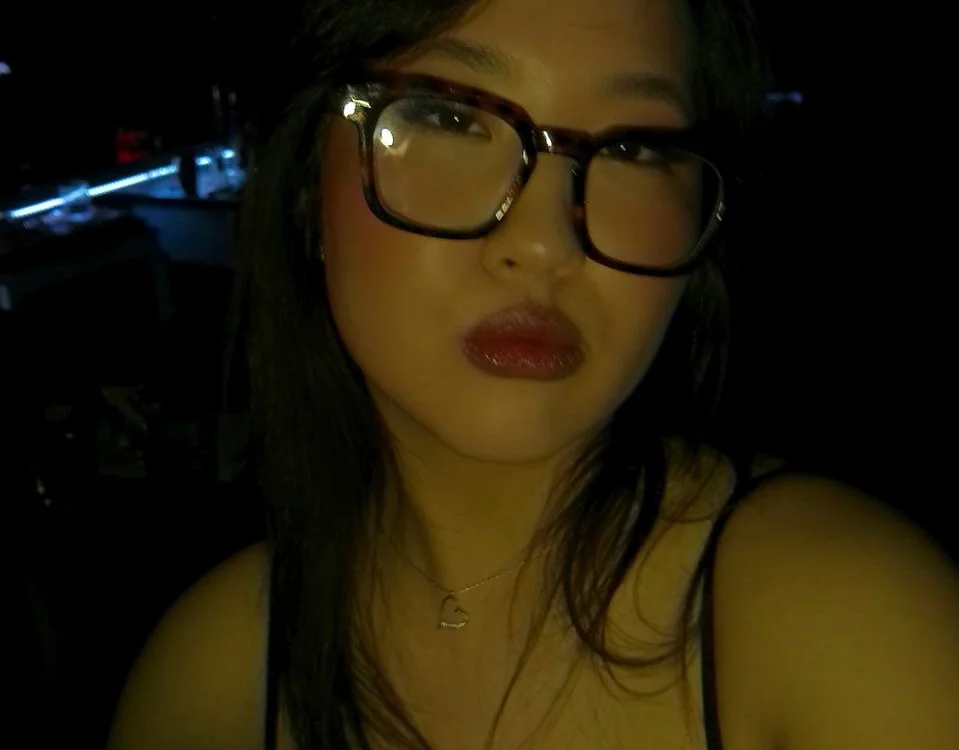 sharlin_b's Offline XXX Chat