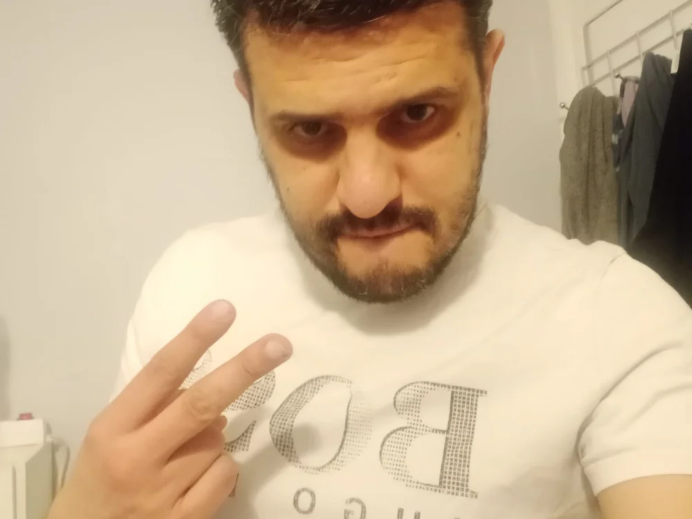 Nacer92 Obrolan XXX Offline