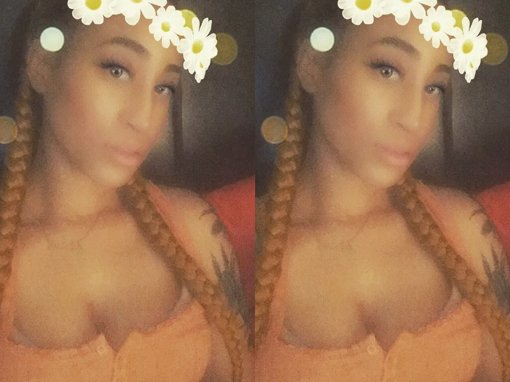 chanelllroseeee's Offline XXX Chat