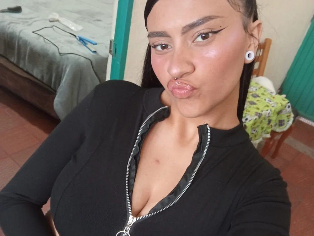 Offline chatovací místnost Victoria_Mora_