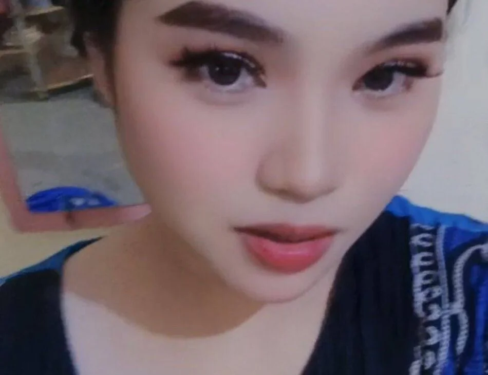 sweet_19carmella Obrolan XXX Offline