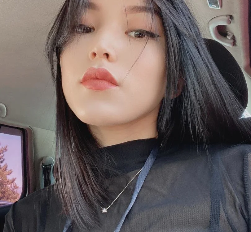 Korean_cute's Offline Chat Room