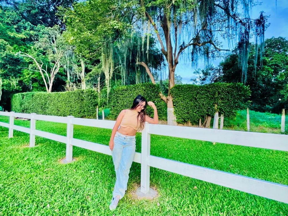 Offline XXX chat charlotte_keyss