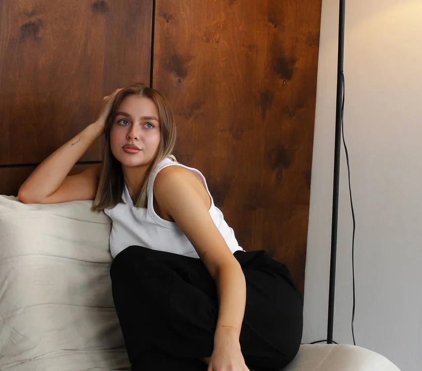 Alway__Yourss Adlı Modelin Çevrimdışı XXX Sohbeti