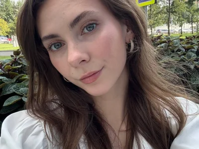 Scarlet_Muse_ profile