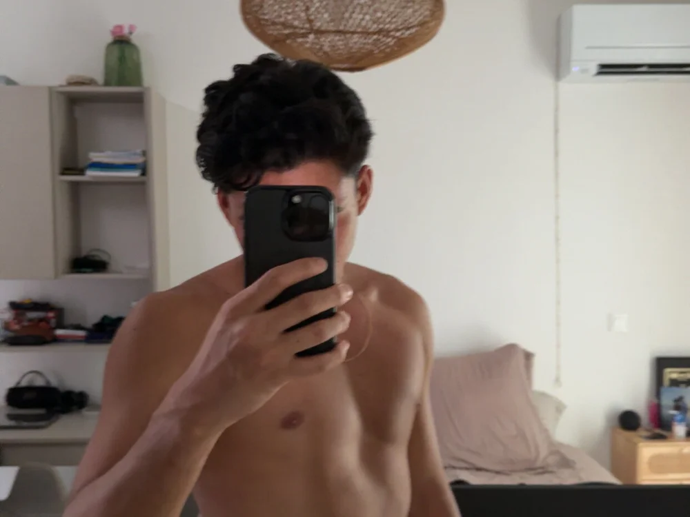 KyanFAN987 – Offline XXX chat