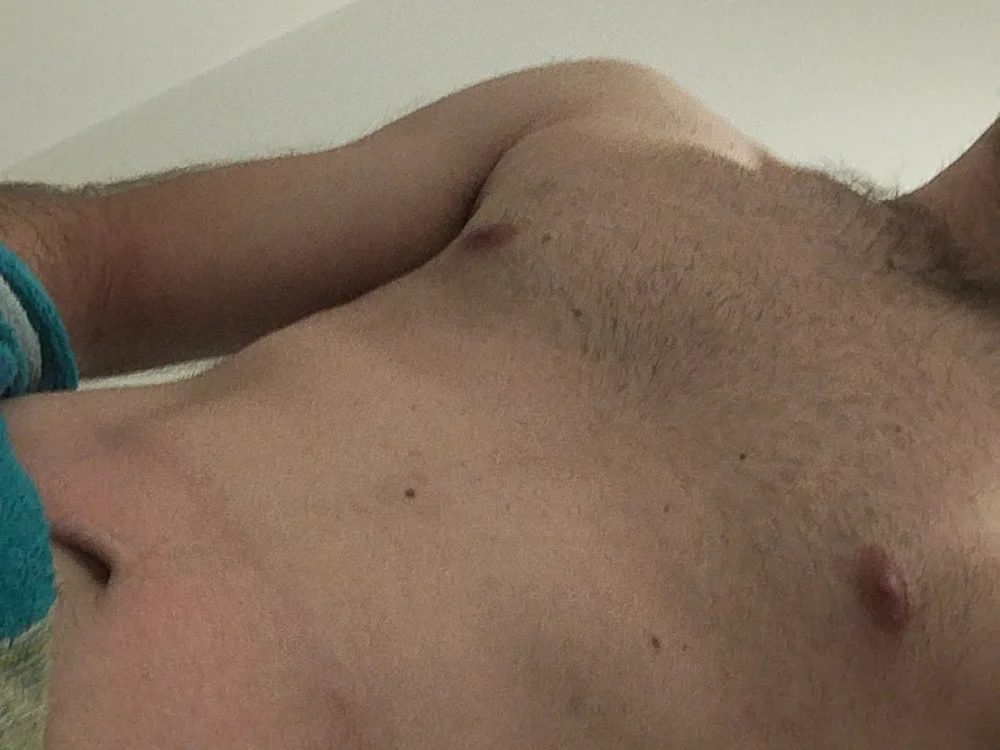 SuckBigDick07 Adlı Modelin Çevrimdışı XXX Sohbeti