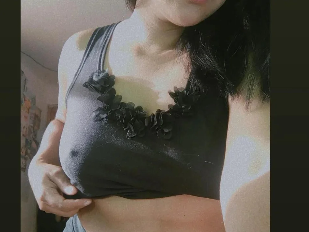 Babyfull_lipsn Offline XXX chat