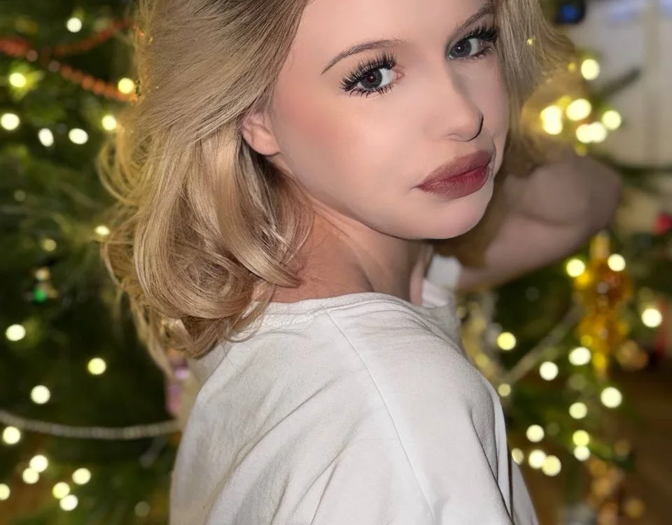LornaHandford offline chatrum