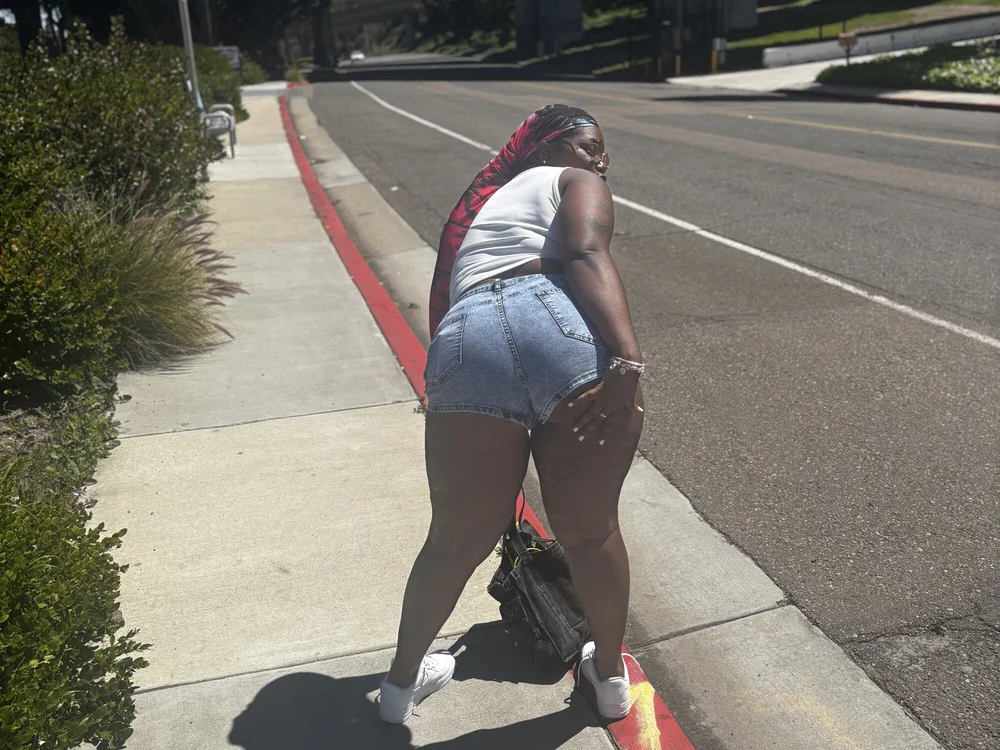 Pmoney_'s Offline XXX Chat