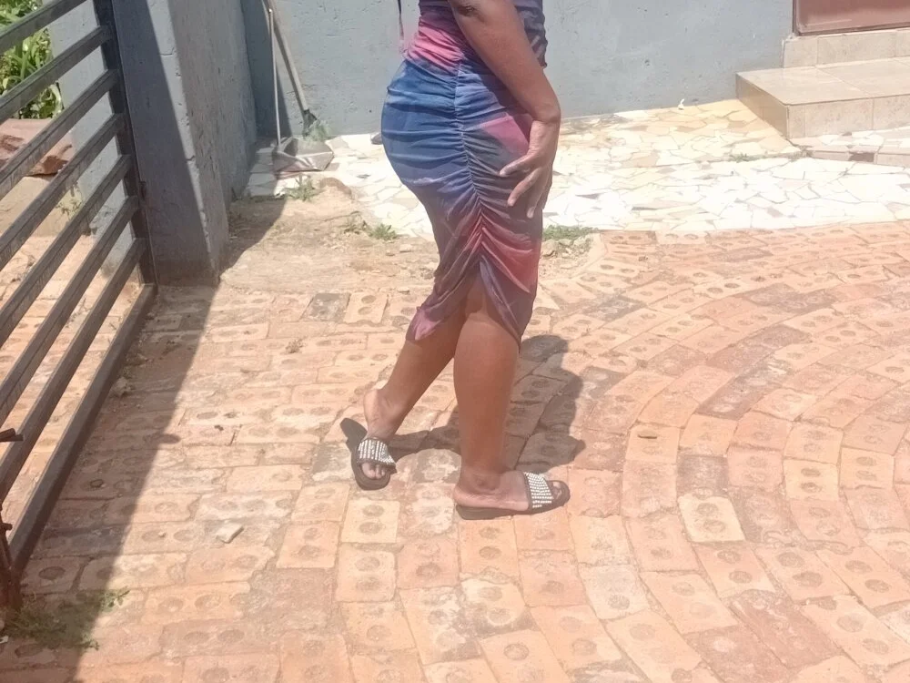 BlackPeach cam model