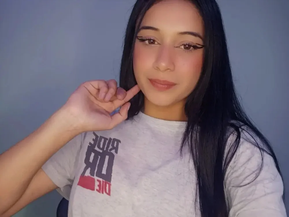 Liaa_Diamond Chat XXX offline