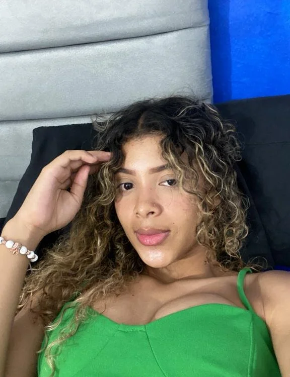 wendy_alejo1712 offline XXX-chat