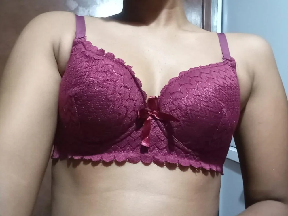 Nora-2003 Adlı Modelin Çevrimdışı XXX Sohbeti