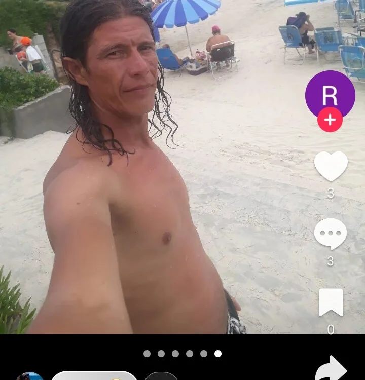 Ricardo55p's Offline XXX Chat