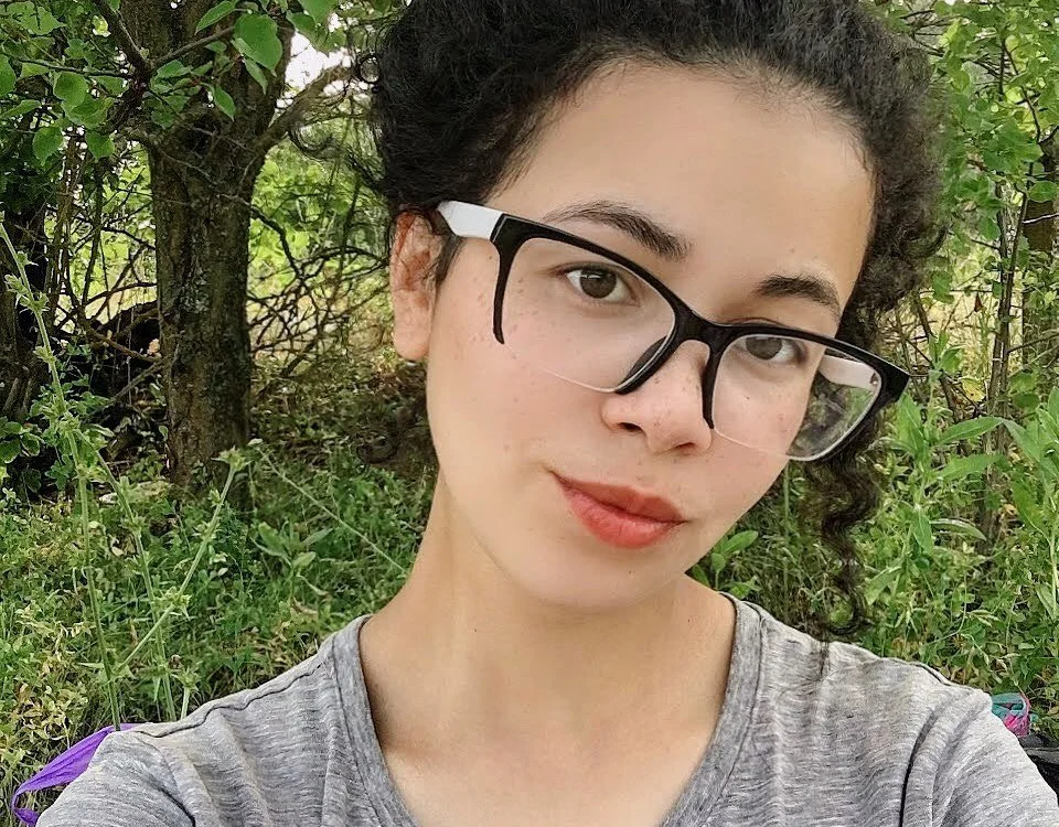 CurlyKitty_'s Offline Chat Room