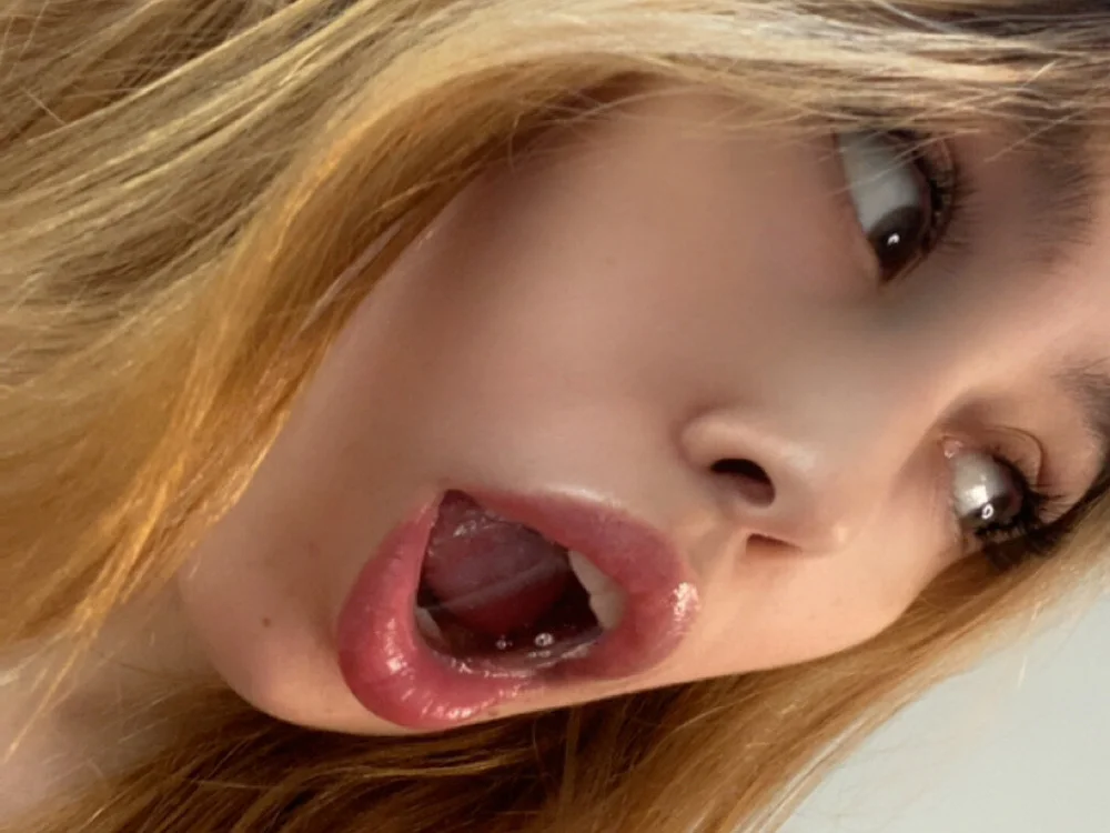 OnlineSlutt's Offline XXX Chat