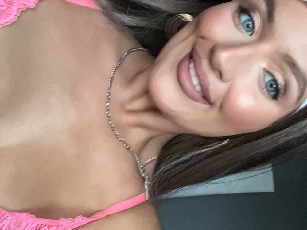 LolaReaX's Offline XXX Chat