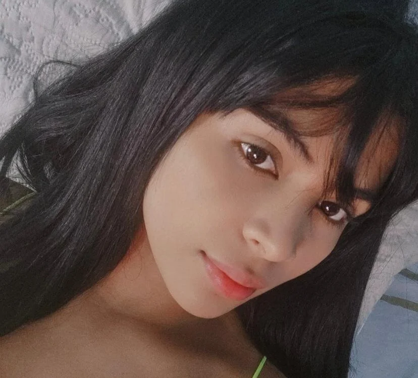 Chat +18 off-line de _AaliyahLux