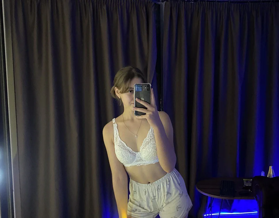 GracceLee's Offline Chat Room