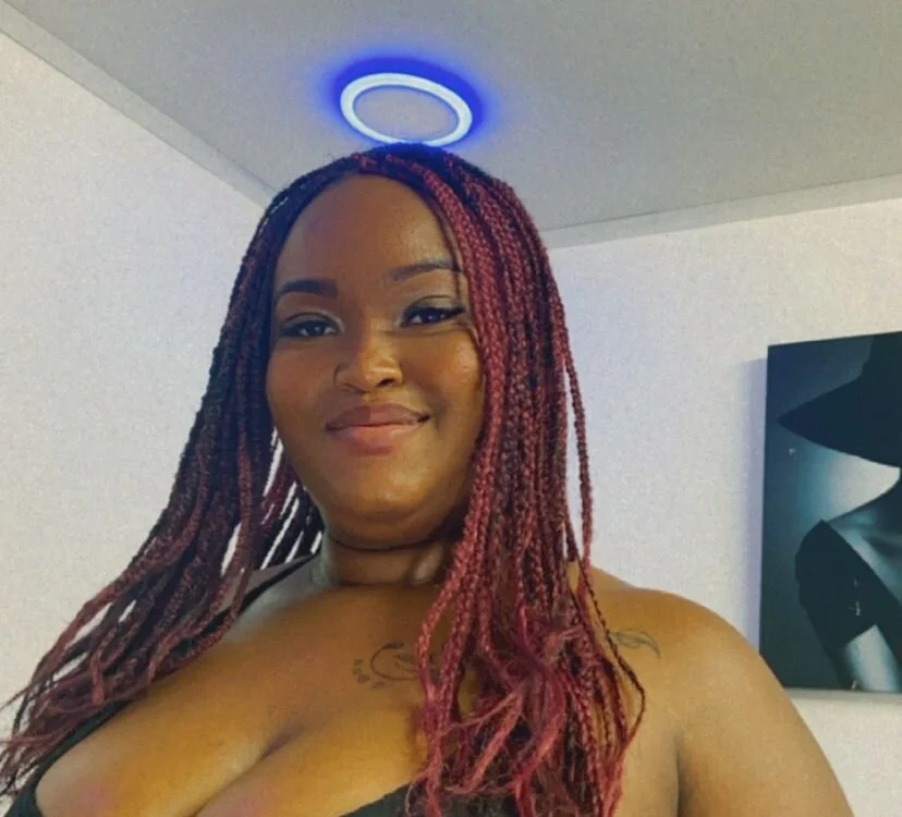 perversa_latina's Offline Chat Room