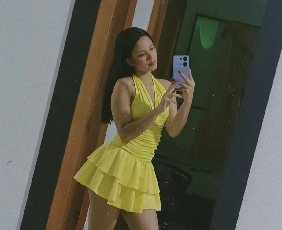 Ivonne_Latina's Offline XXX Chat