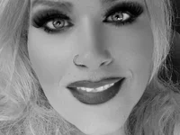 oneandonlyKindSwiftSpirit's Offline XXX Chat