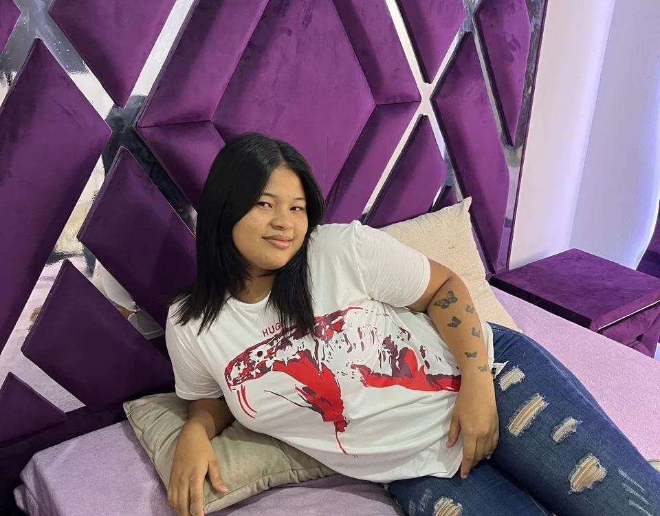 meisinasm's Offline Chat Room