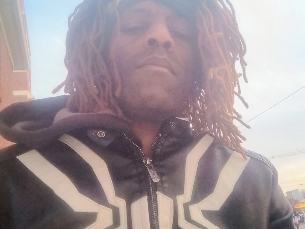 TheComfortBroker Chat XXX offline