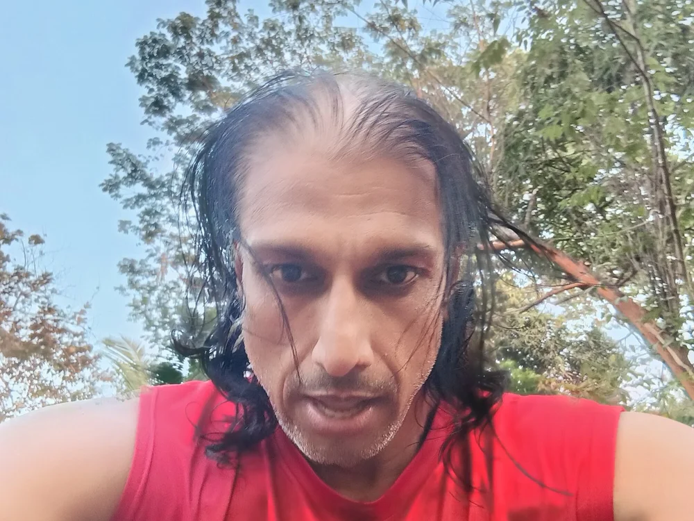 IndianMonster's Offline Chat Room