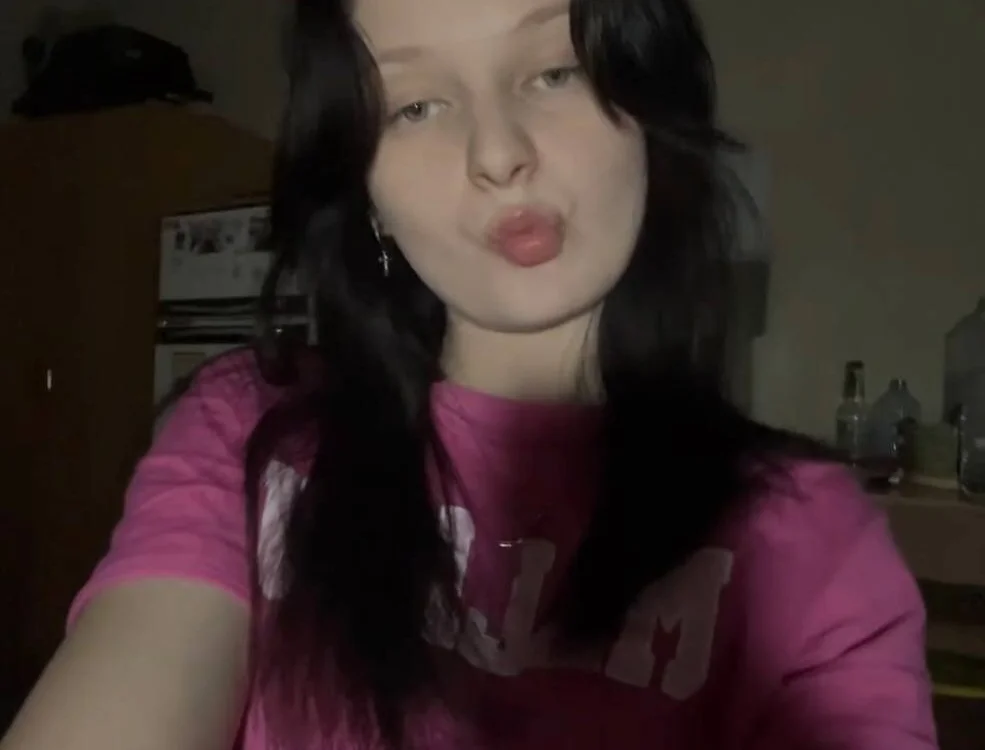 CarmaOlen 오프라인 XXX 채팅