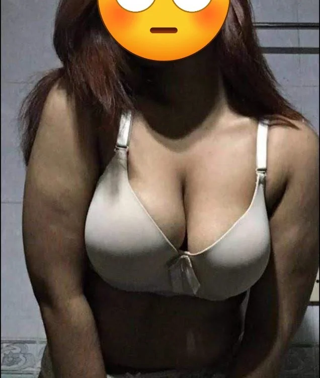 cutegirl_1212's Offline XXX Chat