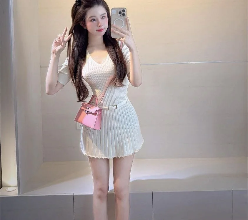 Helen-xx offline XXX-chat