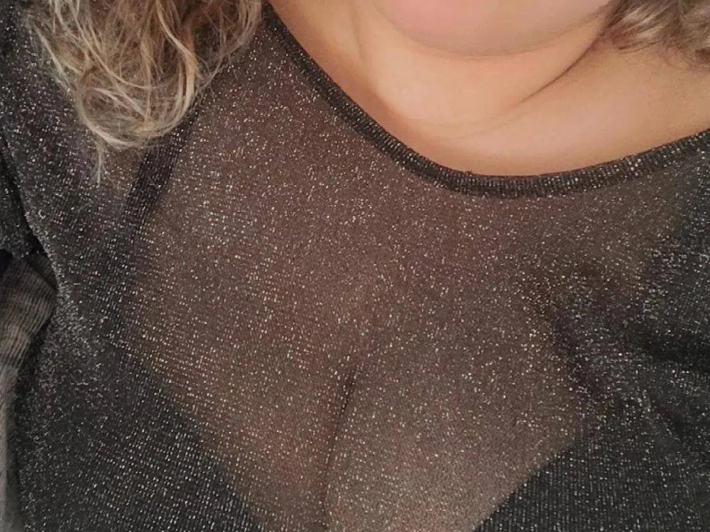 Offline XXX chat freakynikki_