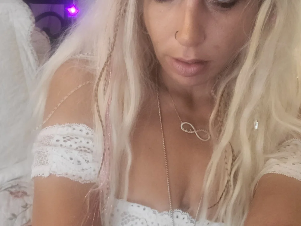 ELiZaKiss offline chatrum