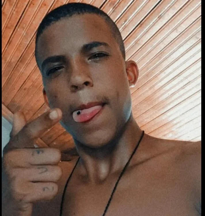Alangabriel1515 offline chatrum