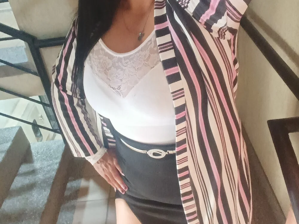 lizcata's Offline XXX Chat