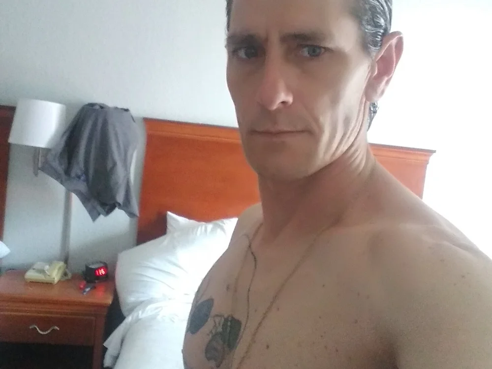 daddyd69691980 offline chatrum