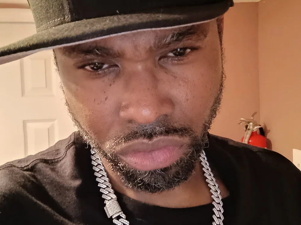 Sabir813's Offline Chat Room